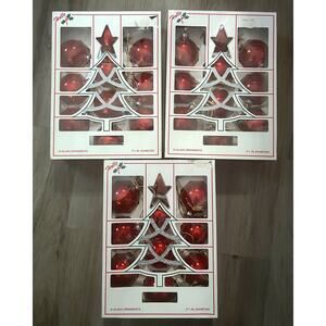 VNTG 30 Holly Glass Christmas Tree Ornaments Classic Red 2 5/8” Original Box